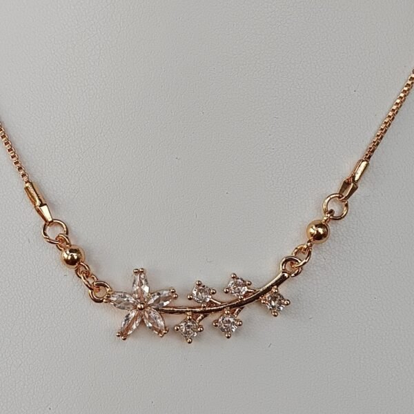 pendant with chain 1047