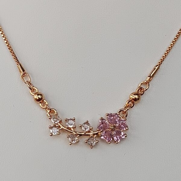 pendant with chain 1048